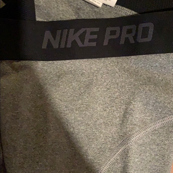 Nike leggings - Picture 2 of 5